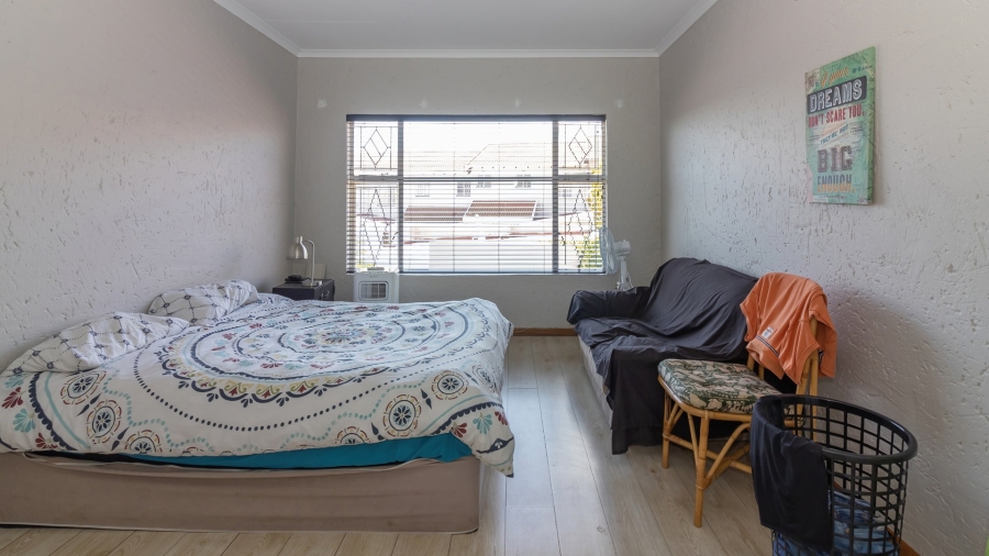 3 Bedroom Property for Sale in Kroonheuwel Free State